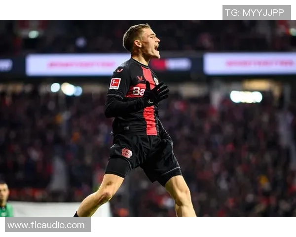 莱比锡大胜法兰克福,再次登顶德甲榜首 莱比锡大胜法兰克福,再次登顶德甲榜首