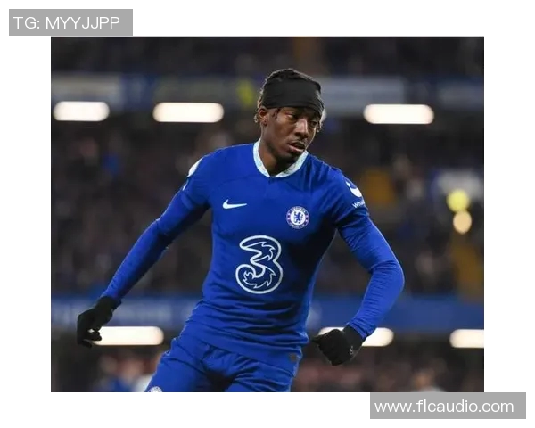 切尔西宣布签下意大利前锋因西涅,助力进攻实力提升 切尔西宣布签下意大利前锋因西涅,助力进攻实力提升