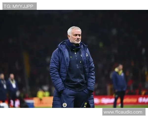 穆里尼奥赛后疑似暗讽球员激怒球迷引发热议