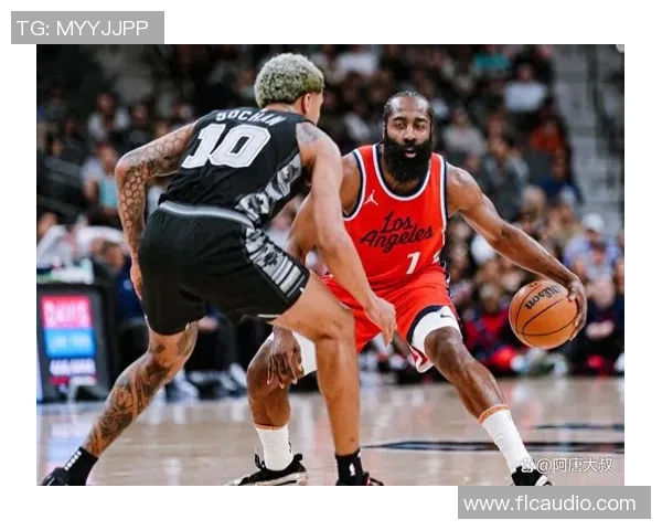 快船大胜马刺,取得胜利关键战 快船大胜马刺,取得胜利关键战